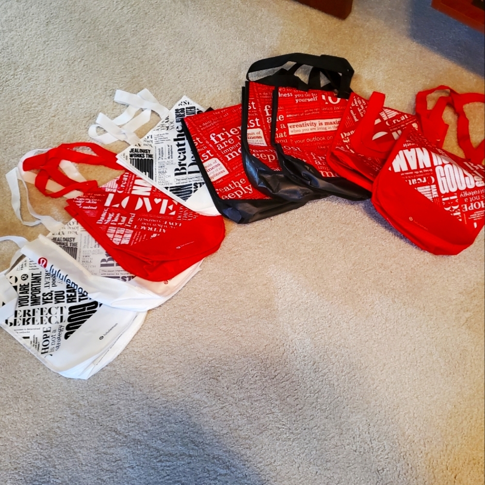 Lululemon reusable tote bags